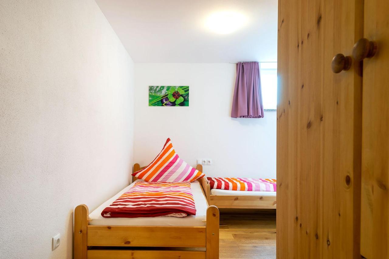Alpen-Hostel - Apartment Talstation Mit Motorradvermietung Memmingen Exteriér fotografie