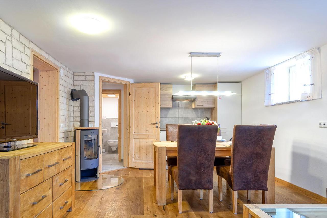 Alpen-Hostel - Apartment Talstation Mit Motorradvermietung Memmingen Exteriér fotografie