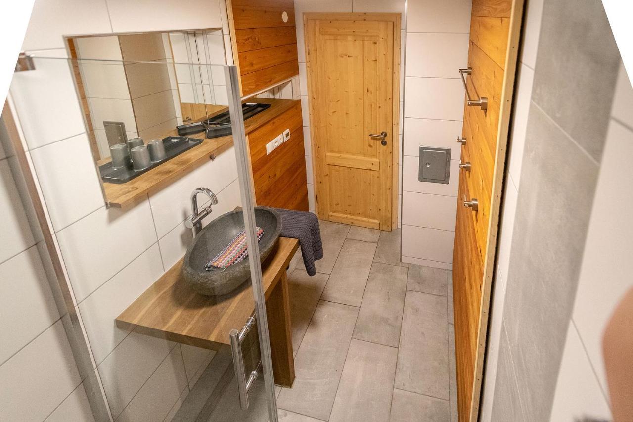 Alpen-Hostel - Apartment Talstation Mit Motorradvermietung Memmingen Exteriér fotografie