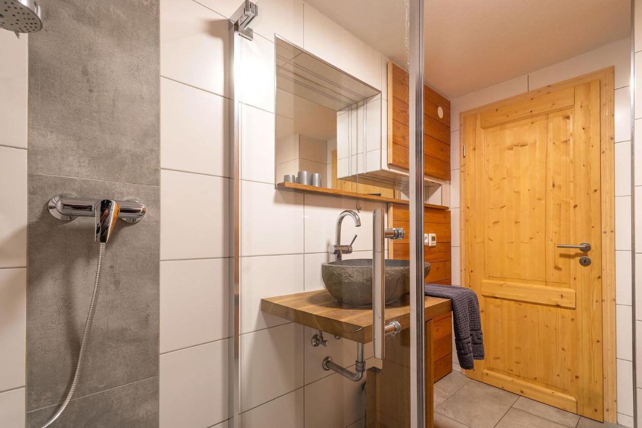 Alpen-Hostel - Apartment Talstation Mit Motorradvermietung Memmingen Exteriér fotografie