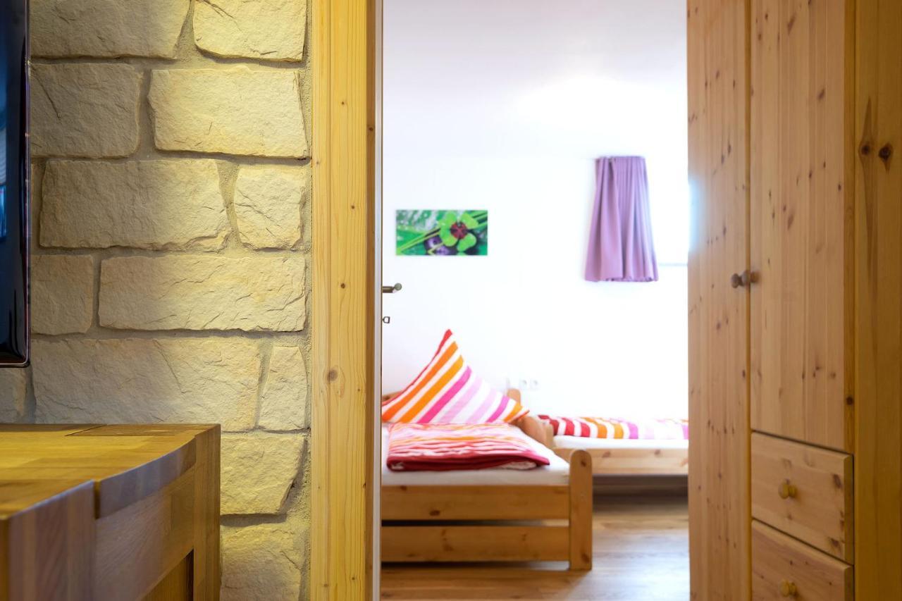 Alpen-Hostel - Apartment Talstation Mit Motorradvermietung Memmingen Exteriér fotografie