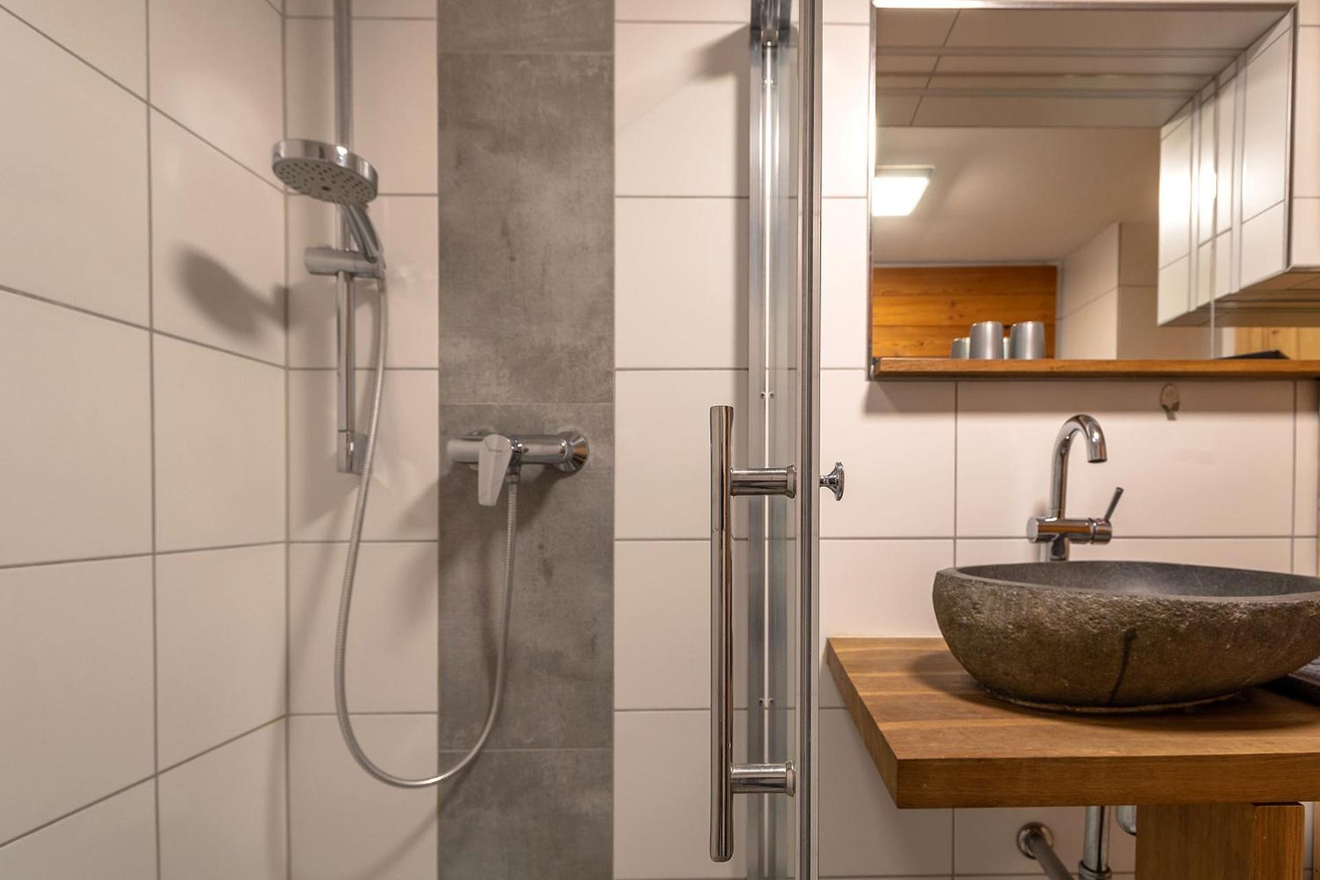 Alpen-Hostel - Apartment Talstation Mit Motorradvermietung Memmingen Exteriér fotografie